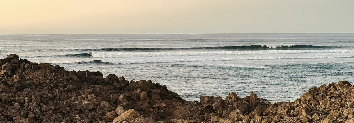 best time to surf in fuerteventura